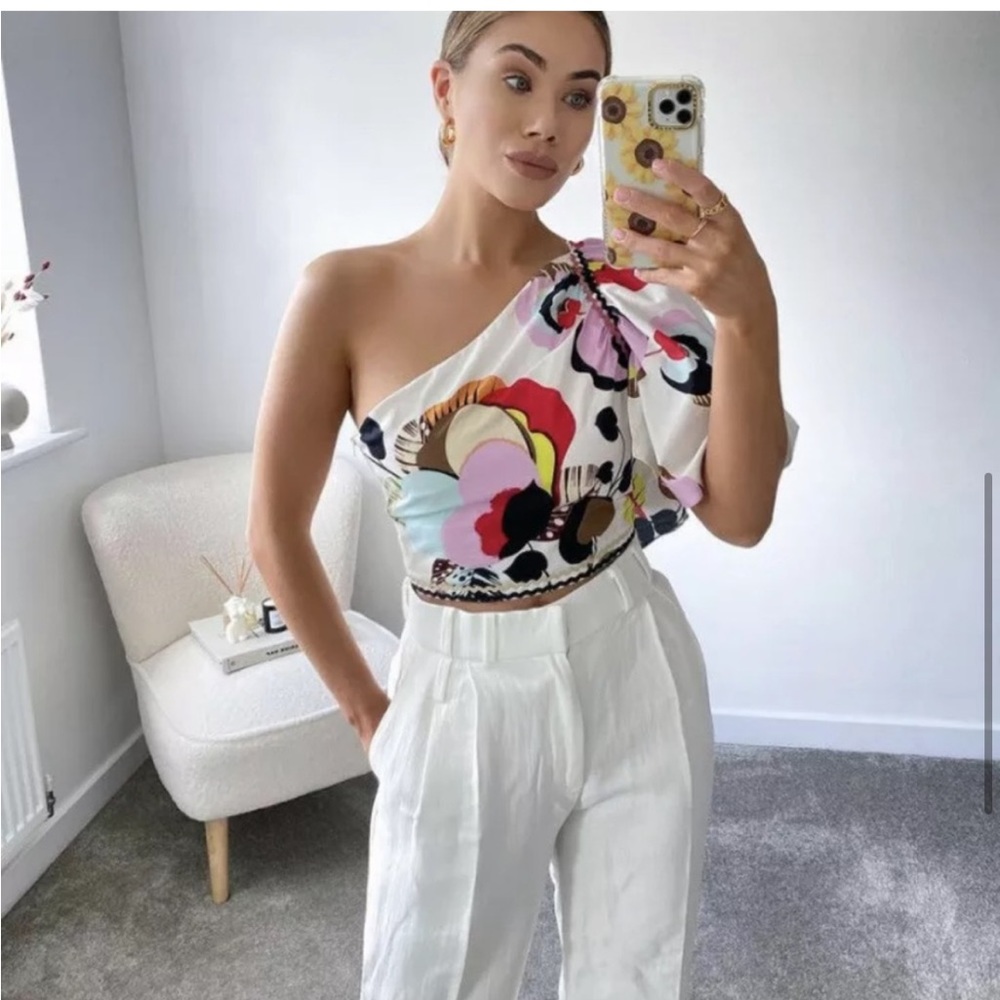 ZARA Floral Printed Asymmetric One Shoulder Crop Top M. NWT